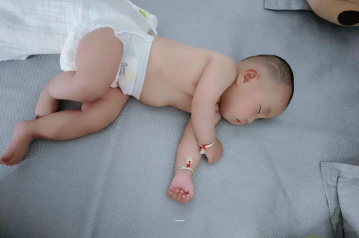 姜堰三个月宝宝身高体重